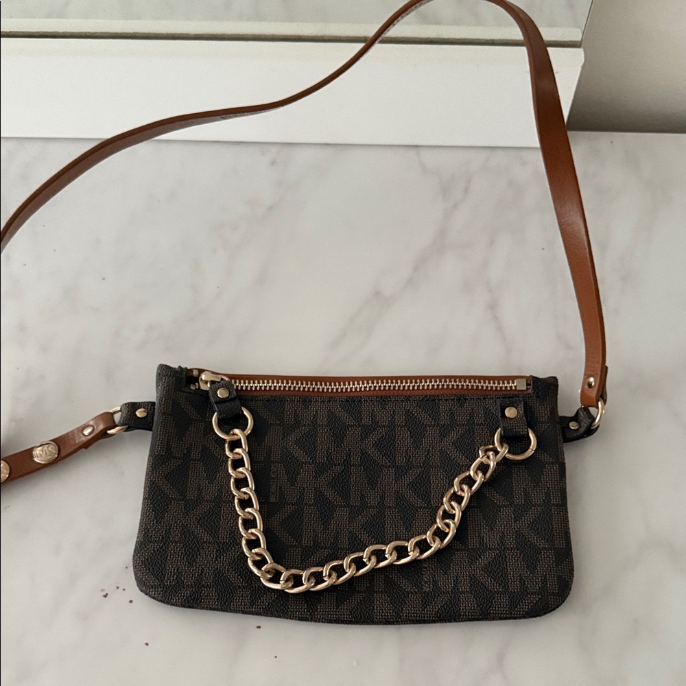 Michael Kors Black and Brown Crossbody Bag with Gold Chain